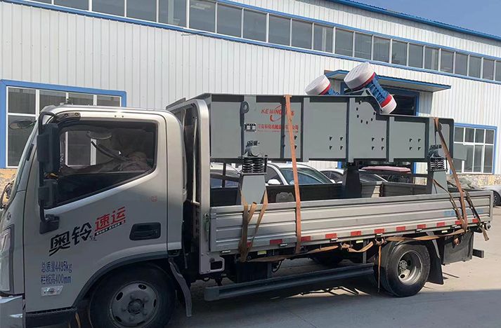 直線篩的電機(jī)安裝位置有幾種？有什么區(qū)別